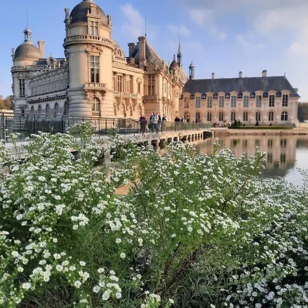 Couette-café Pierres Et Jardins Senlis (Oise)