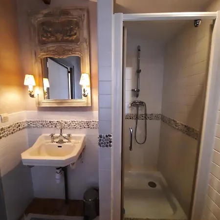 Pierres Et Jardins 3*